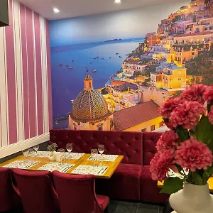 Hotel Les Jardins Carol, Bukurešť