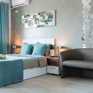 Luxury Flat 9 Near Metro Apartment
