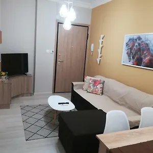 verificați disponibilitatea