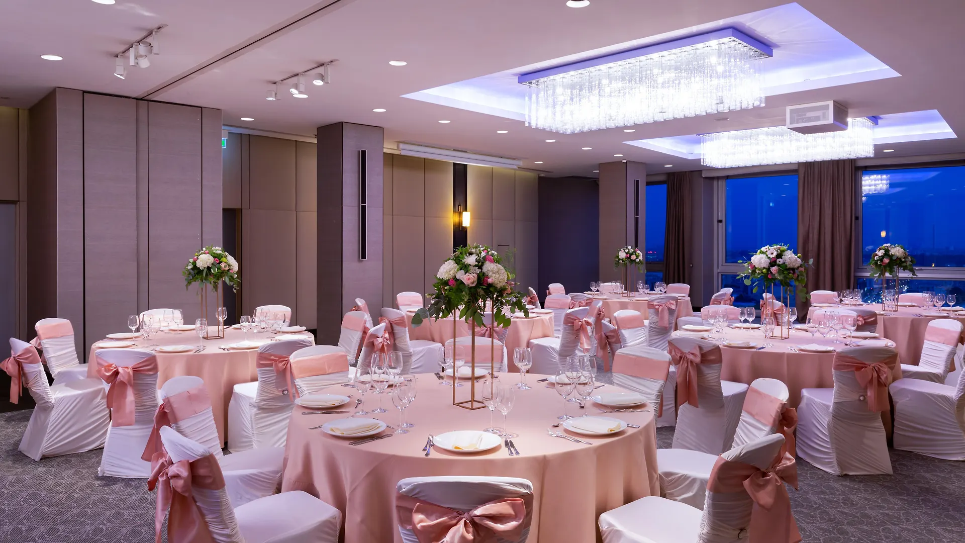 Grand Hotel Bucarest 5*,  Rumanía